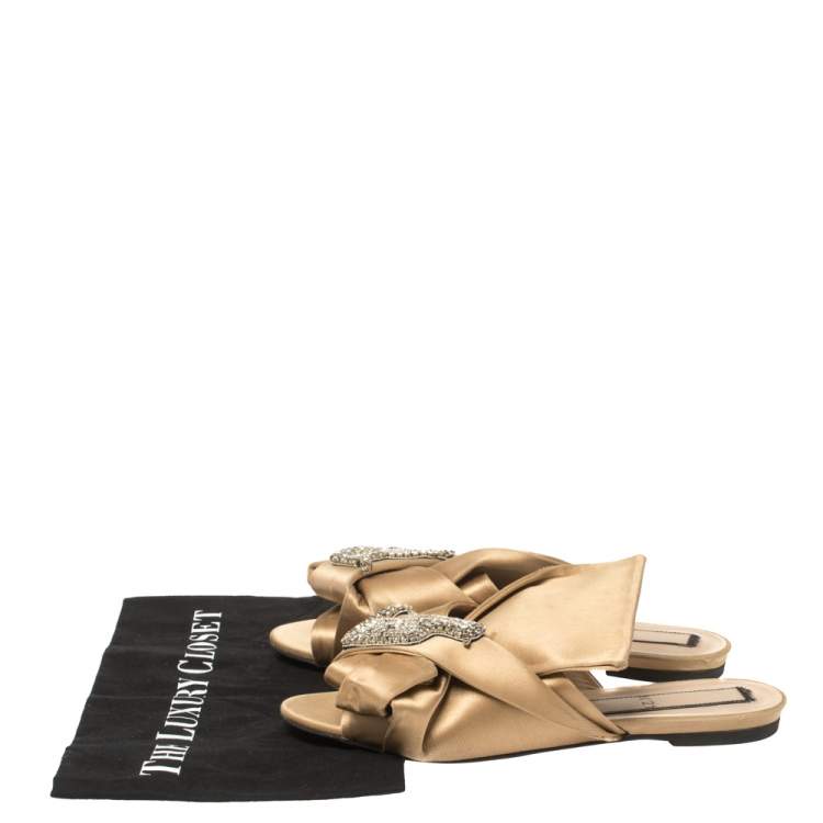 Pre Owned Nº21 Beige Satin Crystal Embellished Flats Size 40