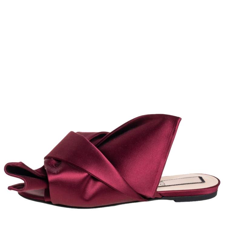 Pre Owned Nº21 Burgundy Satin Knot Flat Slides Size 39