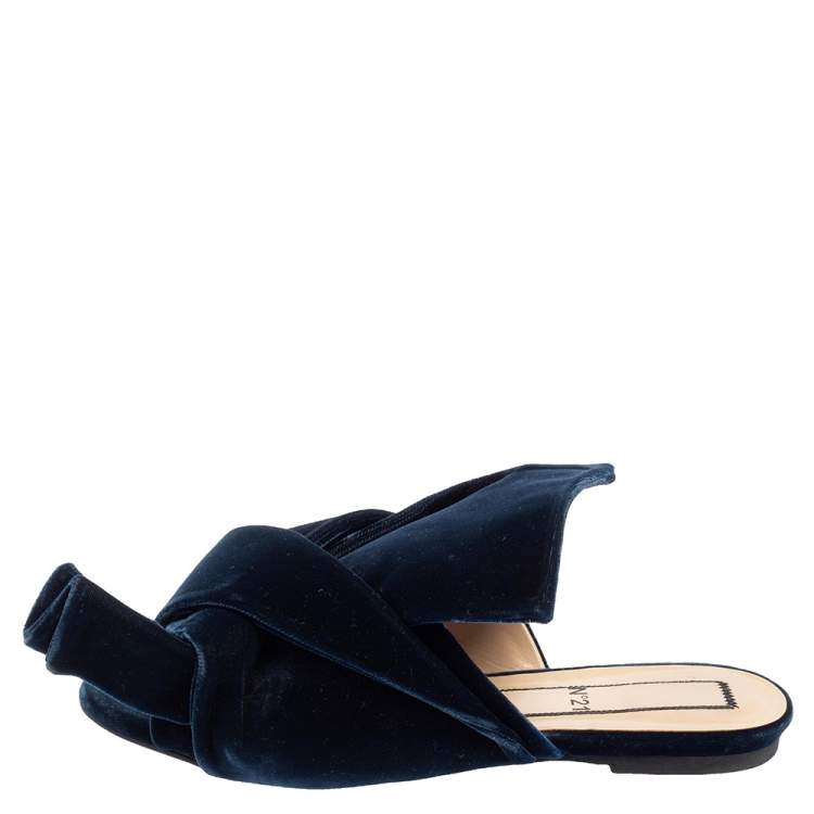 Pre Owned N21 Dark Blue Velvet Knot Flat Mules Size 38