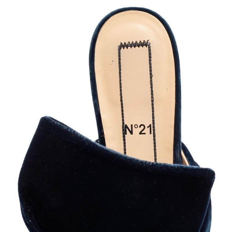 Pre Owned N21 Dark Blue Velvet Knot Flat Mules Size 38