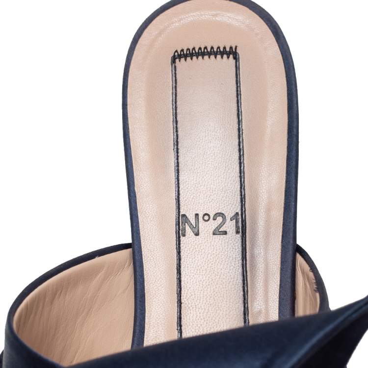Pre Owned  Nº21 Blue Satin Knot Flat Mules Size 36