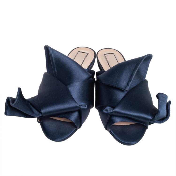 Pre Owned  Nº21 Blue Satin Knot Flat Mules Size 36