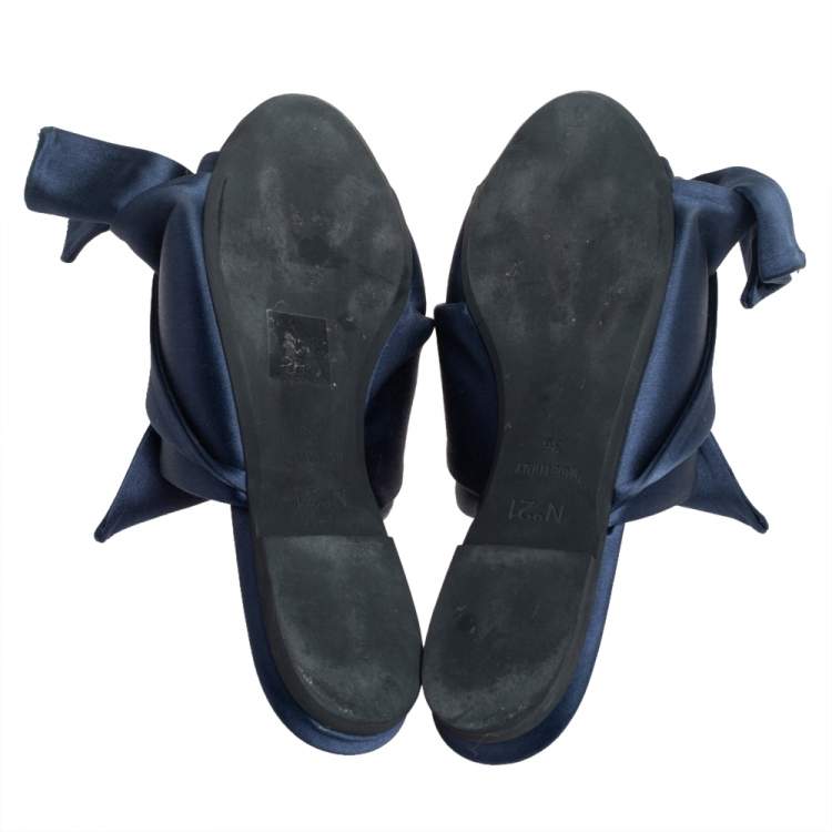 Pre Owned  Nº21 Blue Satin Knot Flat Mules Size 36