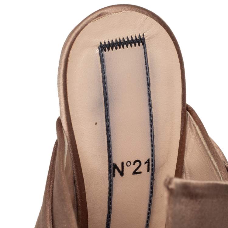 Pre Owned Nº21 Beige Satin Raso Knot Peep Toe Mules Size 38