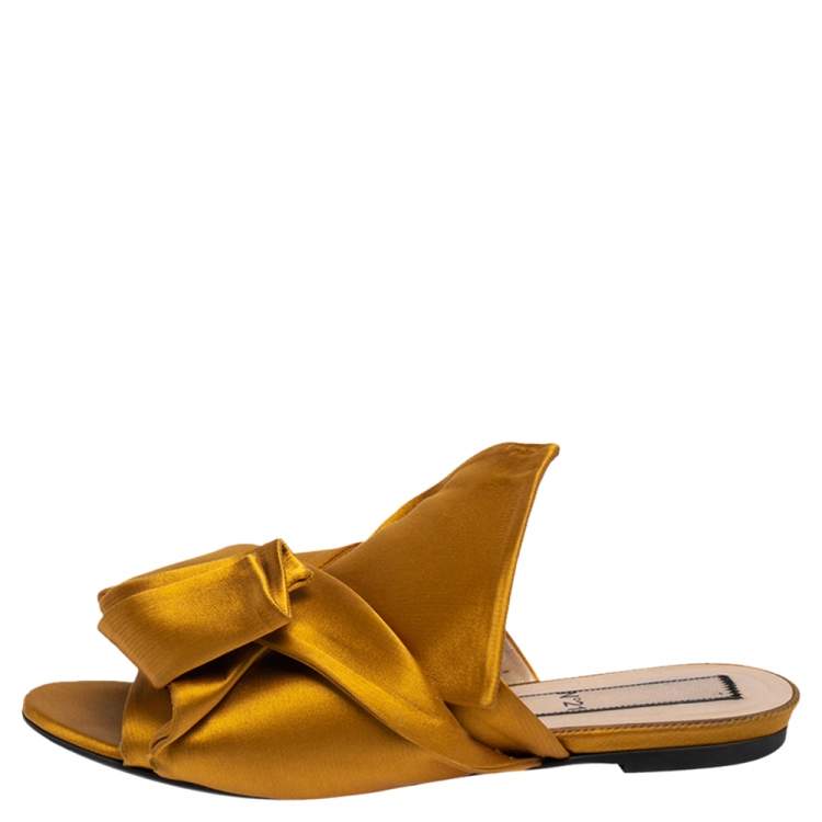 Pre Owned Nº21 Mustard Yellow Satin Knot Flat Mules Size 38