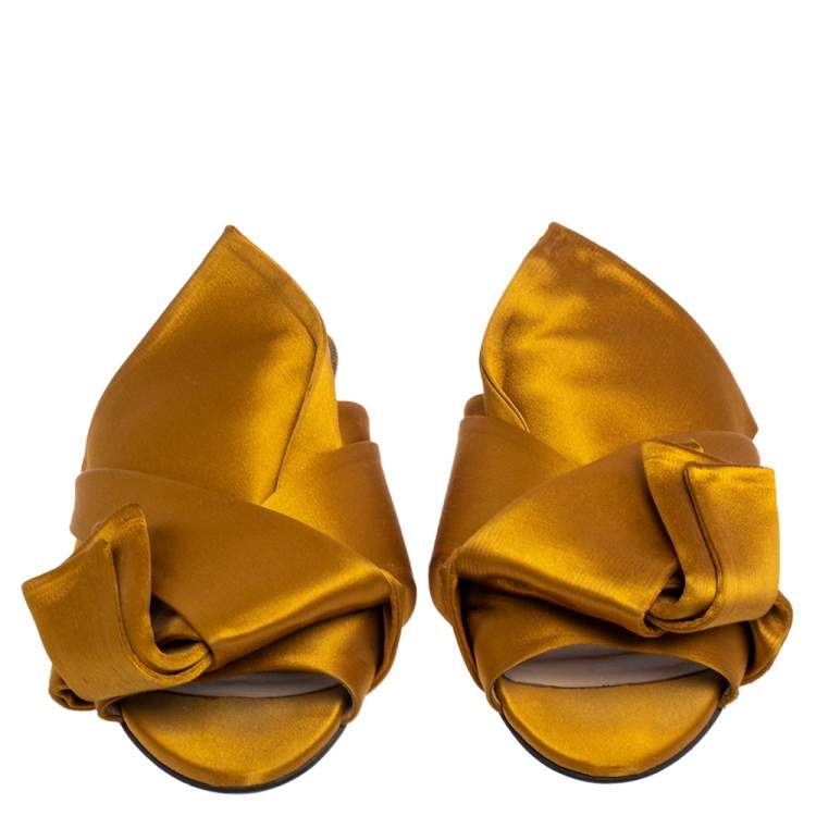 Pre Owned Nº21 Mustard Yellow Satin Knot Flat Mules Size 38