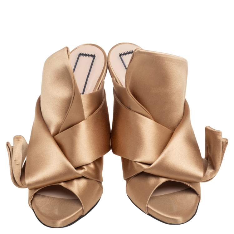 Pre Owned N21 Gold Satin Raso Knot Peep Toe Mules Size 37