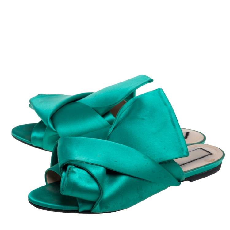Pre Owned Nº21 Green Satin Knot Flat Mules Size 38