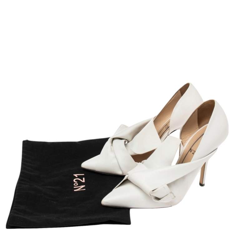 Pre Owned Nº21 White Leather Knot Pointed Toe Pumps Size 38