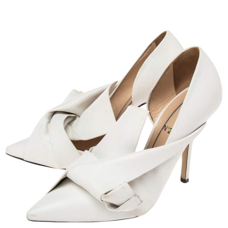Pre Owned Nº21 White Leather Knot Pointed Toe Pumps Size 38