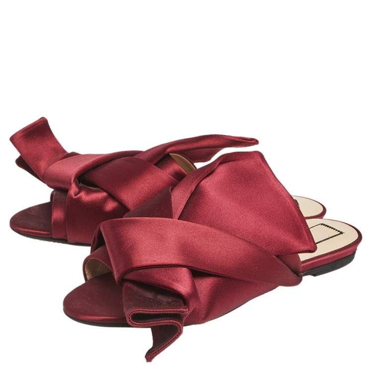Pre Owned  Nº21 Burgundy Satin Knot Flat Mules Size 37.5