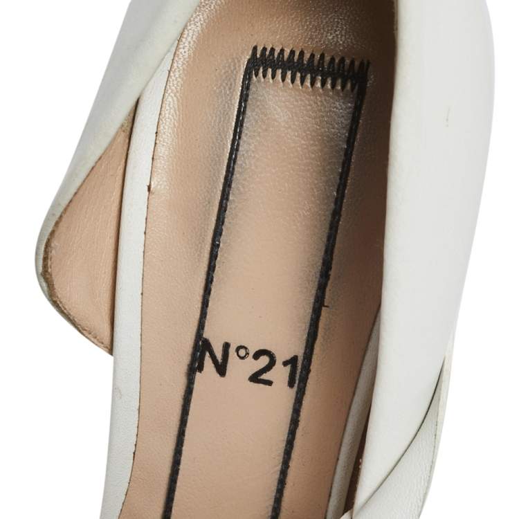 Pre Owned Nº21 White Leather Knot Pointed Toe Pumps Size 37