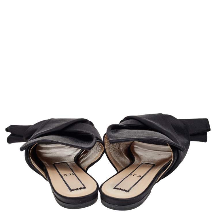 Pre Owned Nº21 Black Satin Knot Flat Mules Size 40.5