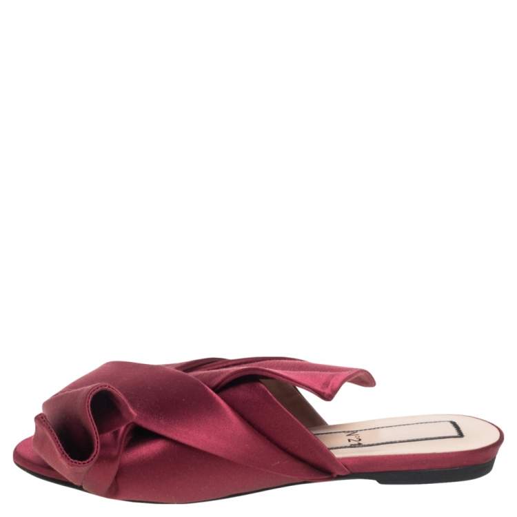 Pre Owned Nº21 Burgundy Satin Knot Flat Slides Size 36