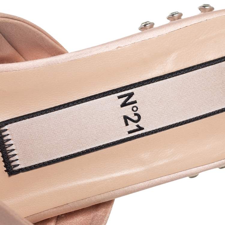 Pre Owned  Nº21 Beige Satin Knot Studded Heel Slide Sandals Size 40