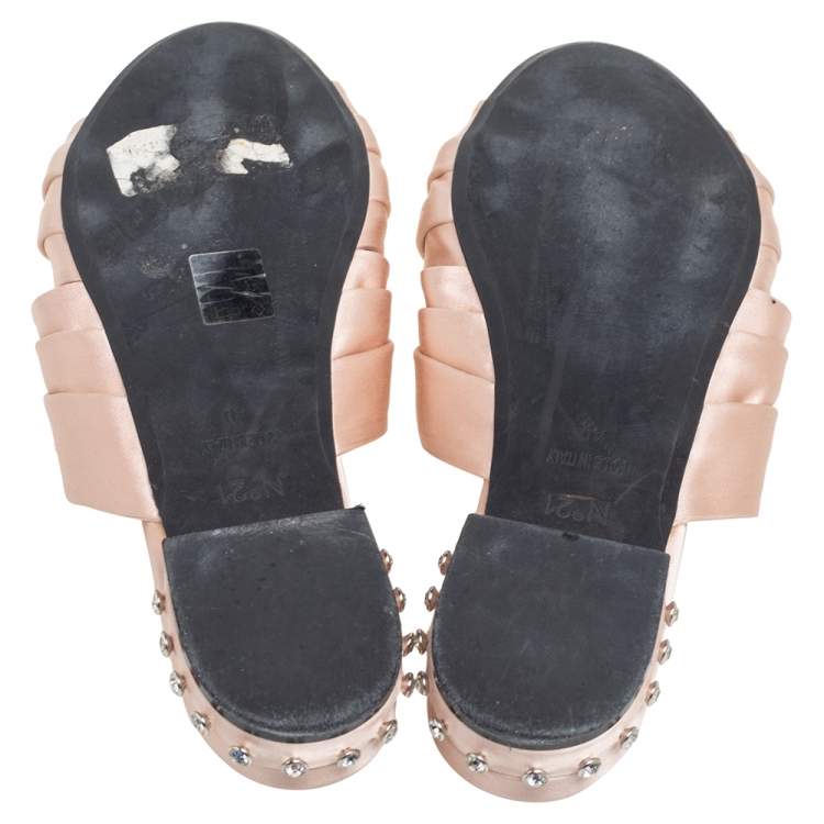 Pre Owned  Nº21 Beige Satin Knot Studded Heel Slide Sandals Size 40