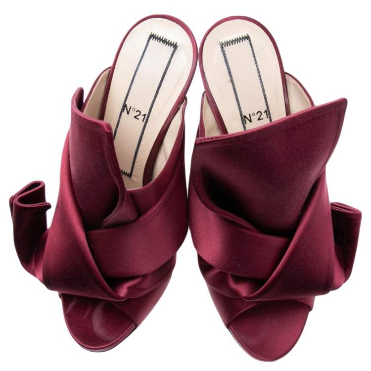 Pre Owned N°21 Burgundy Satin Ronny Pleated Mules Size 39