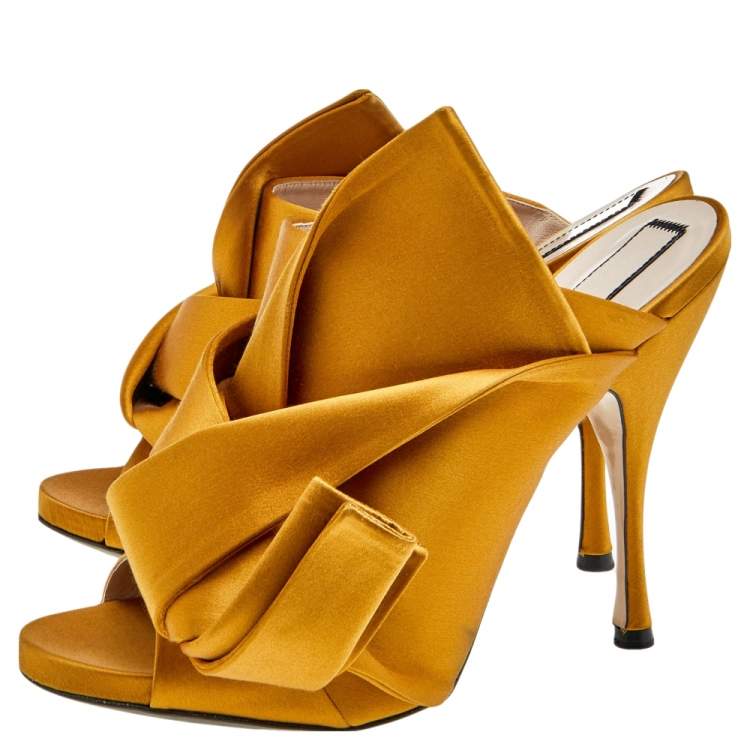 Pre Owned N°21 Mustard Satin Ronny Pleated Mules Size 41