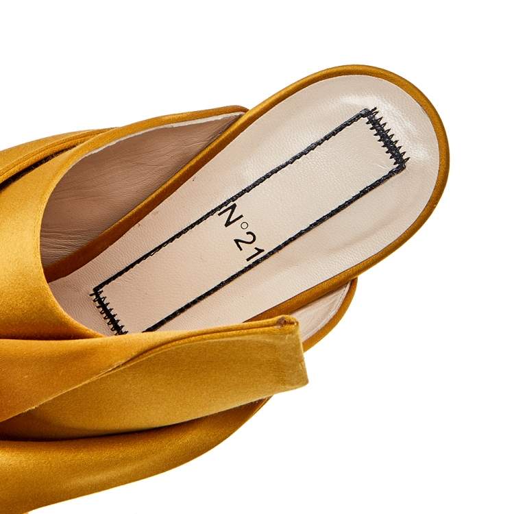Pre Owned N°21 Mustard Satin Ronny Pleated Mules Size 41