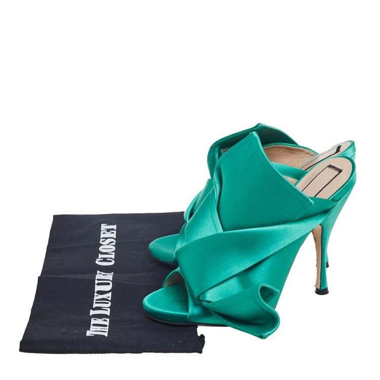 Pre Owned Nº21  Emerald Green Satin Raso Knot Peep-Toe Mules Size 38.5