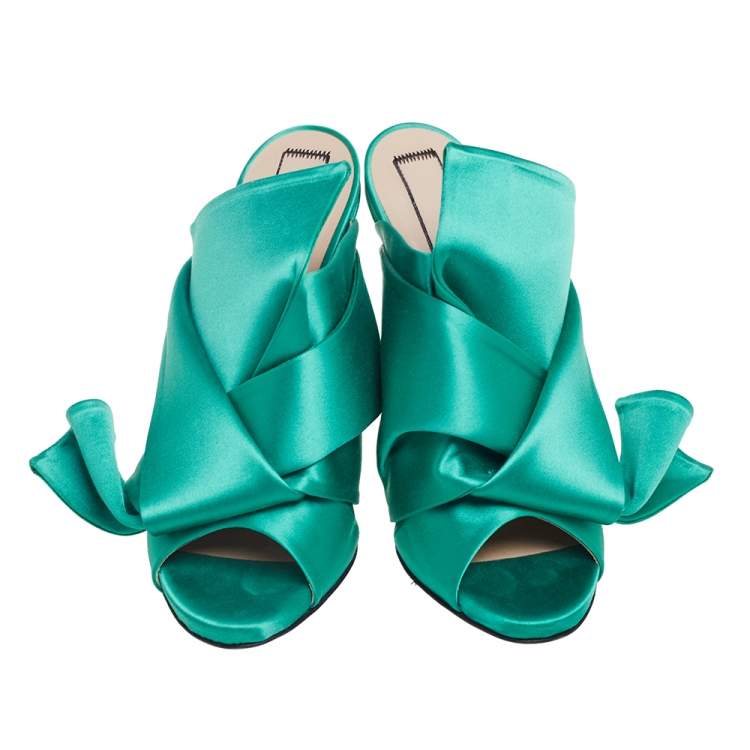 Pre Owned Nº21  Emerald Green Satin Raso Knot Peep-Toe Mules Size 38.5