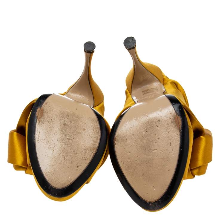 Pre Owned N°21 Mustard Satin Ronny Pleated Slide Sandals Size 38