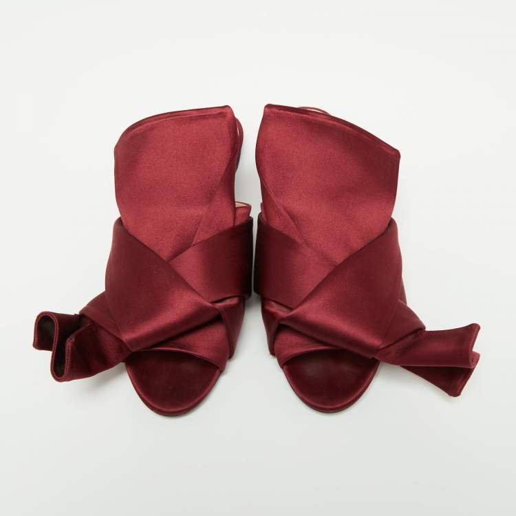 Pre Owned Nº21 Burgundy Satin Knot Flat Mules Size 39