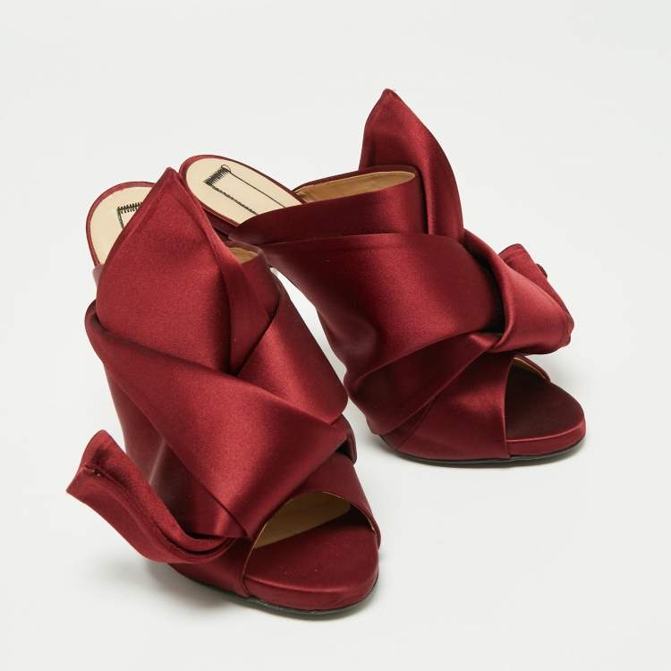 Pre Owned Nº21 Burgundy Satin Raso Knot Peep Toe Mules Size 38