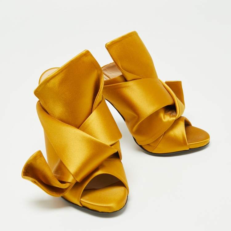 Pre Owned N°21 Mustard Pleated Satin Ronny Mules Size 37