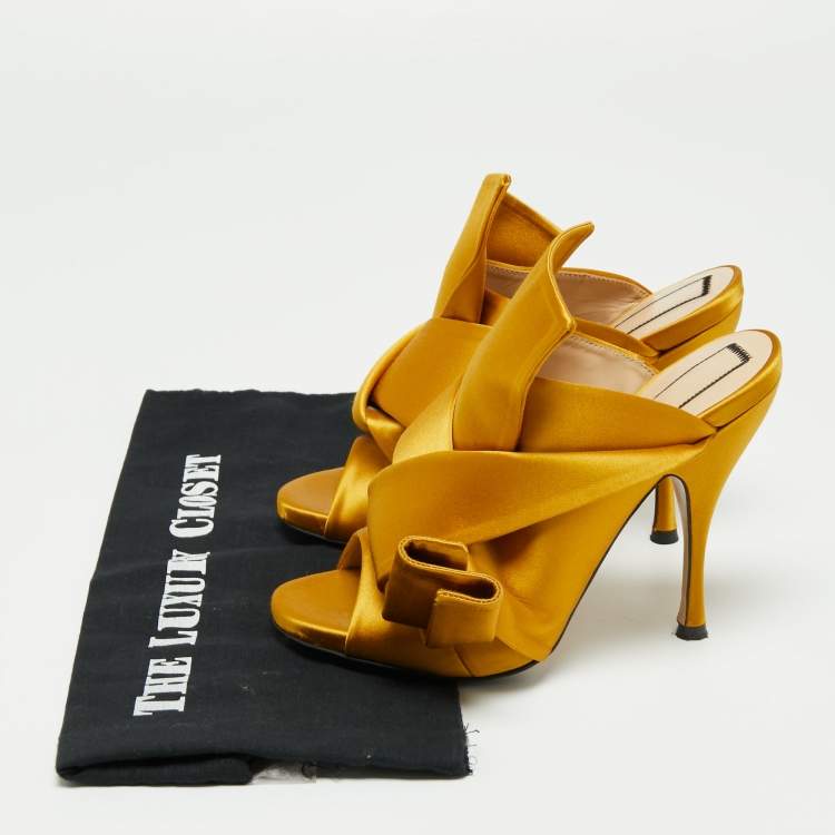 Pre Owned N°21 Mustard Pleated Satin Ronny Mules Size 37