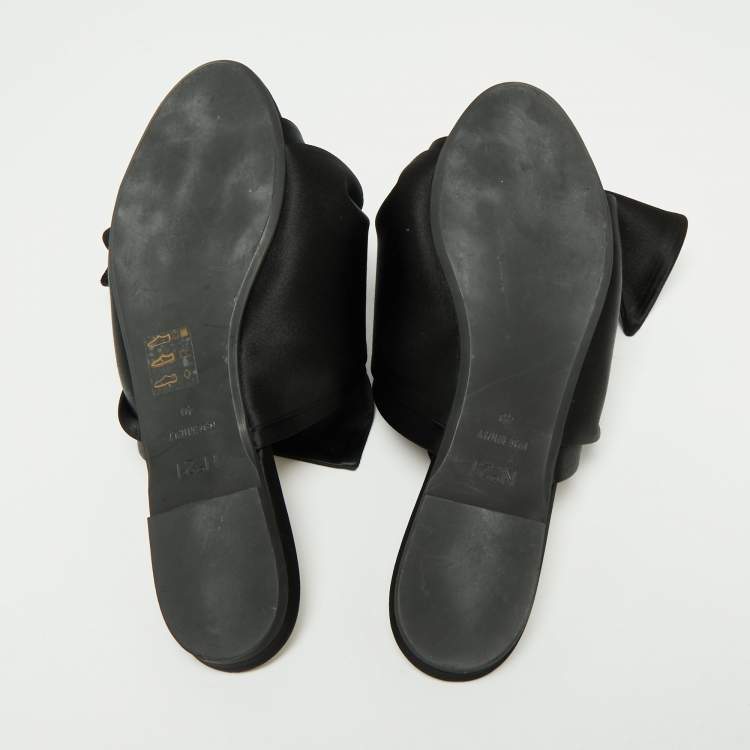 Pre Owned Nº21 Black Satin Knot Flat Mules Size 40