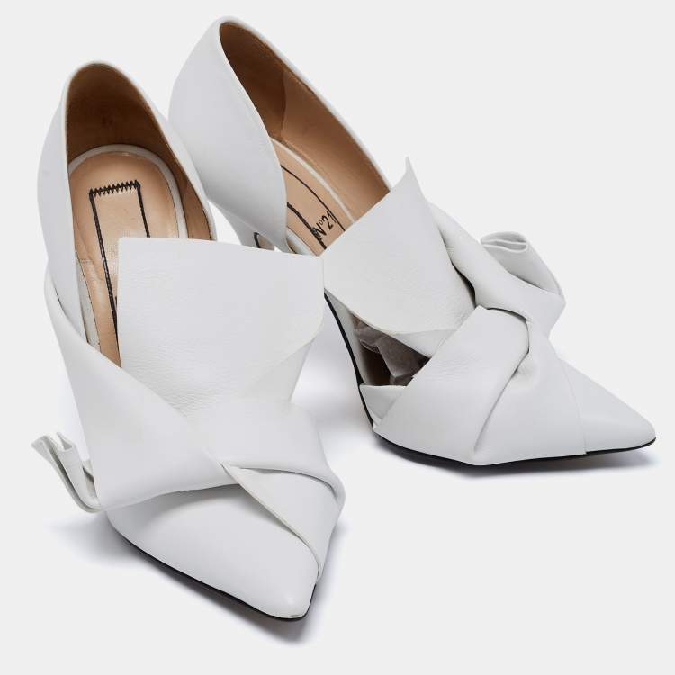 Pre Owned N°21 White Leather Tundra Knotted Pointed-Toe D'orsay Pumps Size 36