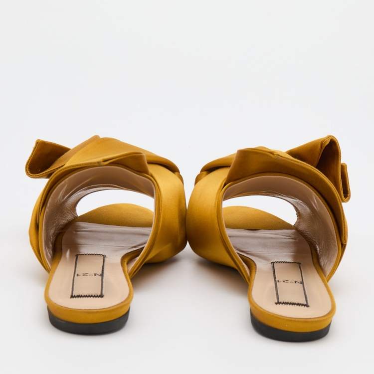Pre Owned  Nº21 Yellow Satin Raso Knot Peep Toe Flat Slide Mules Size 40