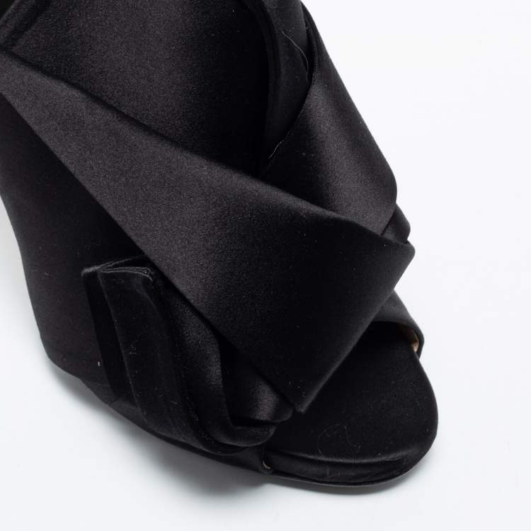 Pre Owned Nº21 Black Satin Raso Knot Mules Size 39
