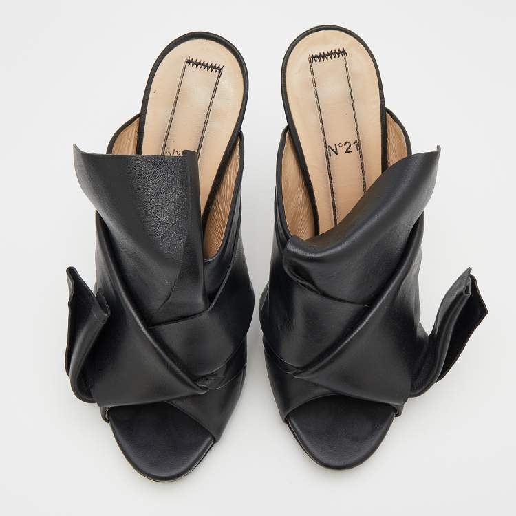 Pre Owned N°21 Black Leather Ronny Pleated Open Toe Mules Size 39
