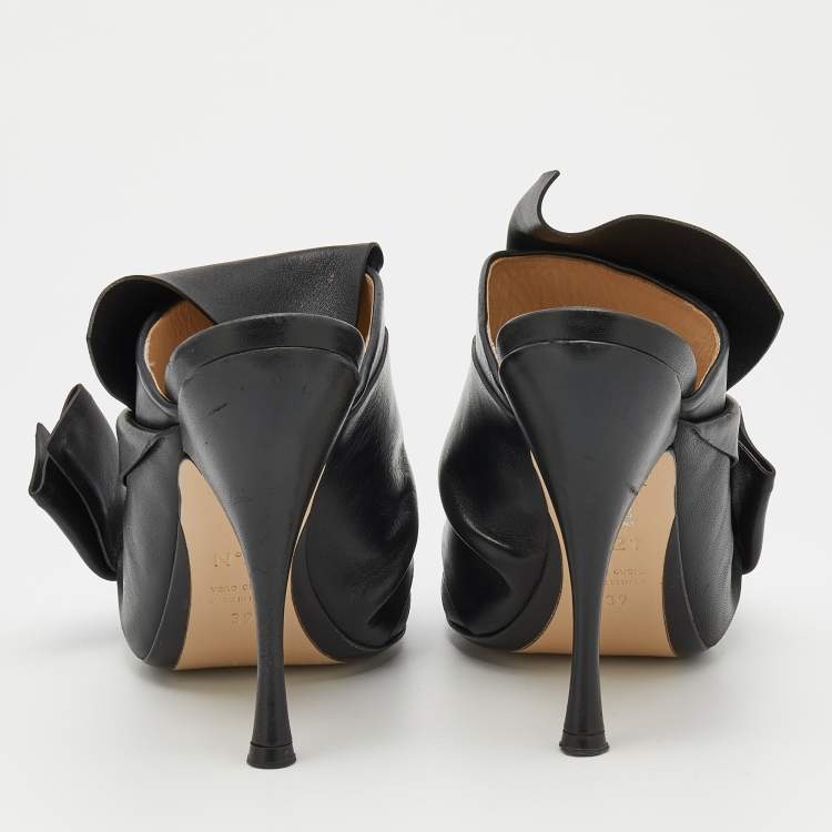 Pre Owned N°21 Black Leather Ronny Pleated Open Toe Mules Size 39