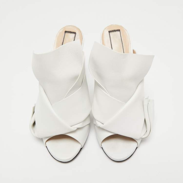Pre Owned Nº21  White Leather Raso Knot Mules Size 37