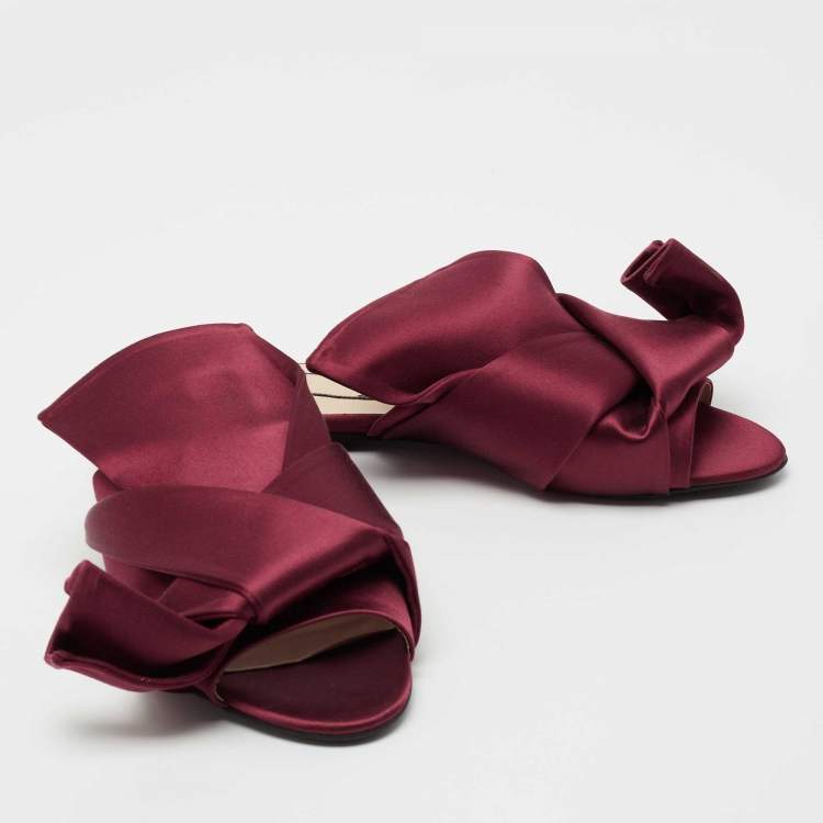 Pre Owned Nº21 Burgundy Satin Knot Flat Mules Size 38 