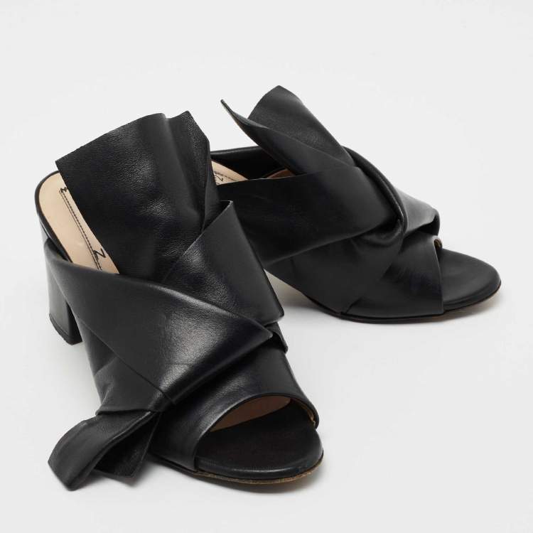 Pre Owned Nº21 Black Leather Raso Knot Block Heel Mules Size 37.5