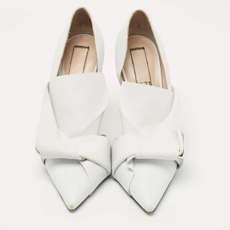 Pre Owned N° 21 White Leather Abstract Bow Pointed Toe Pumps Size 39.5