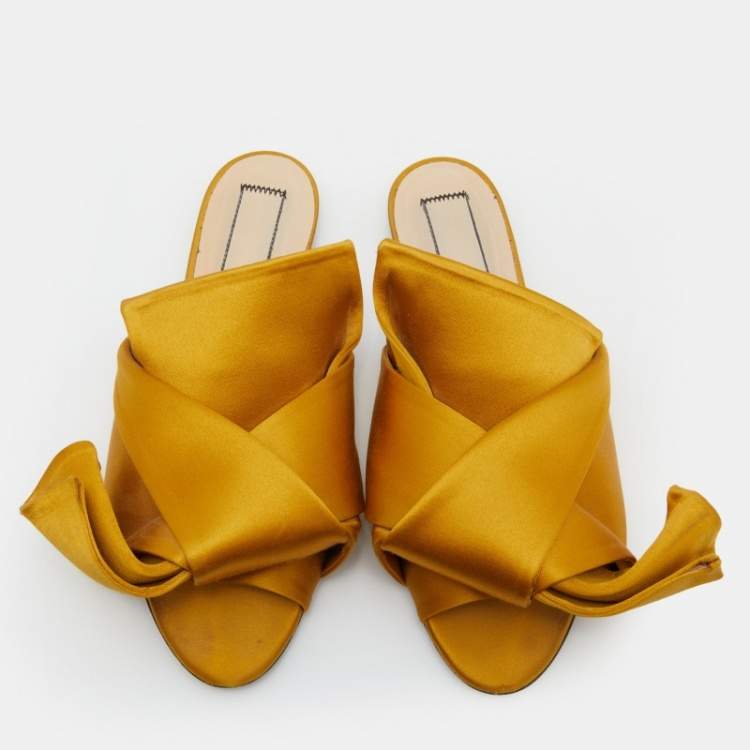Pre Owned N°21 Mustard Yellow Satin Knot Flat Mules Size 36.5