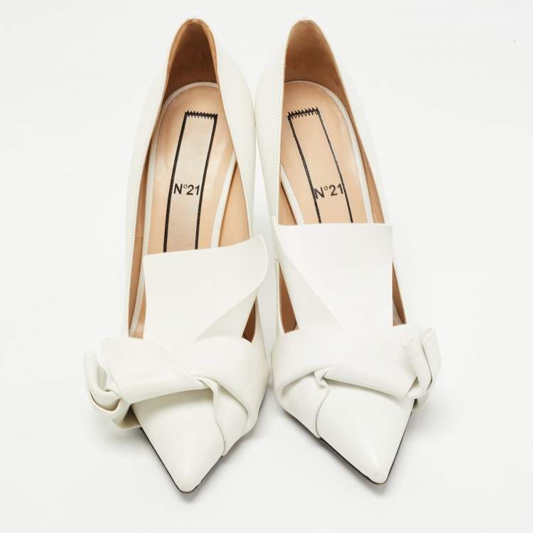 Pre Owned N21White Leather Abstract Bow Pointed Toe Pumps Size 40