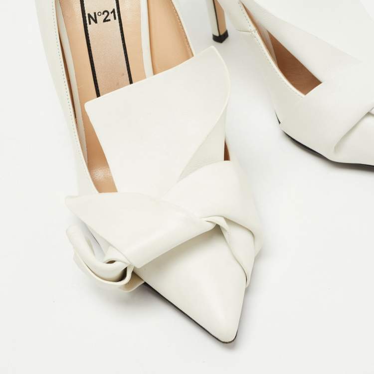 Pre Owned N21White Leather Abstract Bow Pointed Toe Pumps Size 40