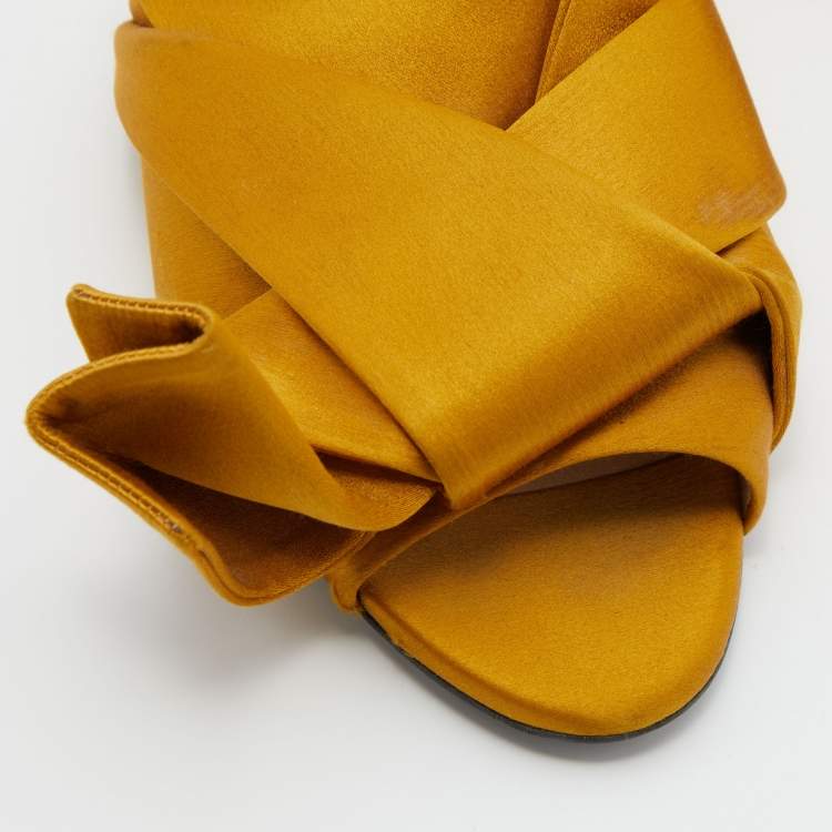 Pre Owned N°21 Mustard Yellow Satin Knot Flat Mules Size 37.5