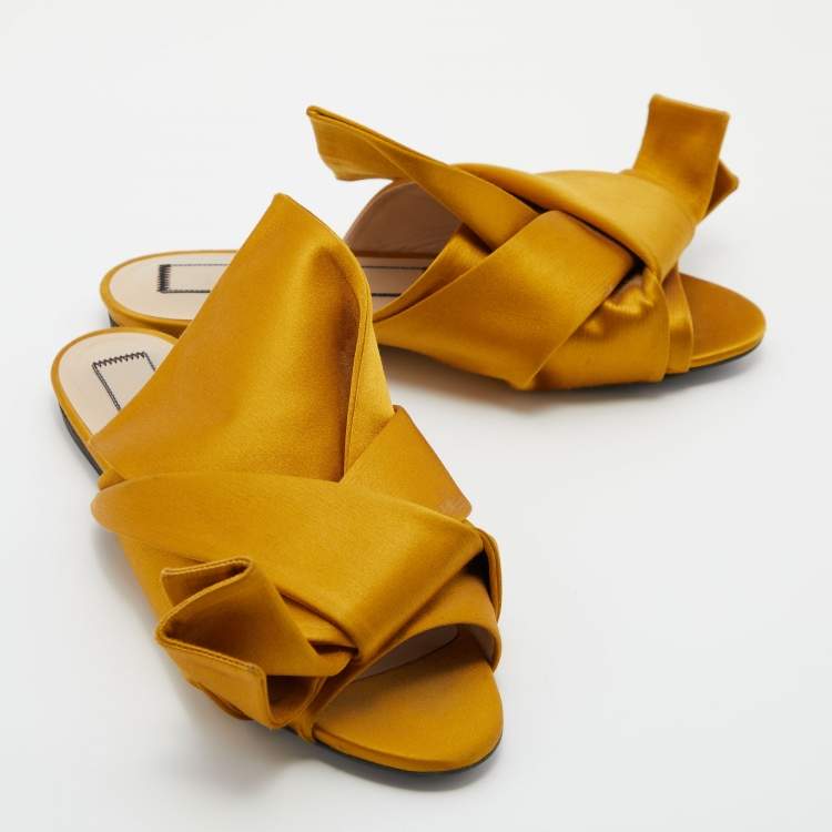 Pre Owned N°21 Mustard Yellow Satin Knot Flat Mules Size 37.5
