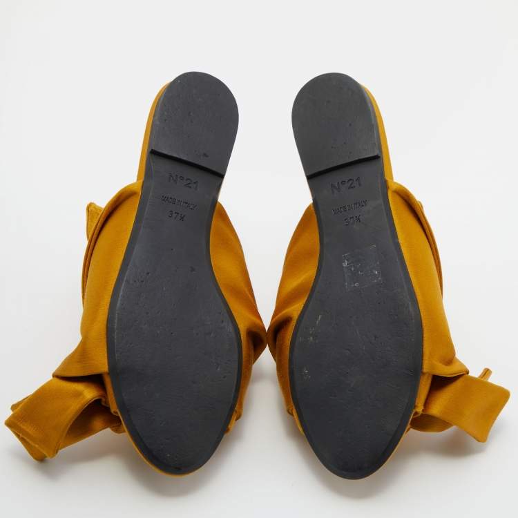 Pre Owned N°21 Mustard Yellow Satin Knot Flat Mules Size 37.5