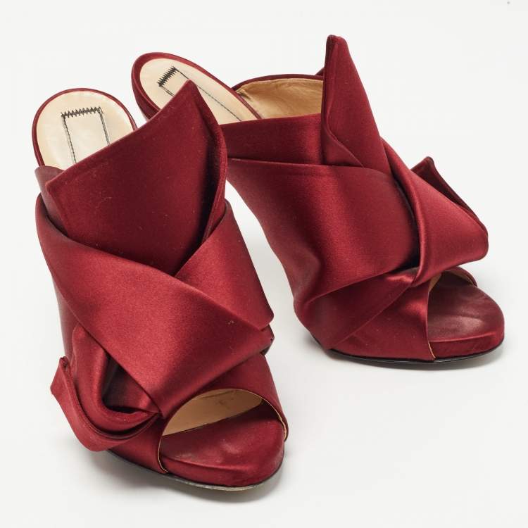 Pre Owned N21 Burgundy Satin Raso Knot Peep Toe Mules Size 37   