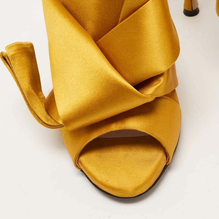 Pre Owned N°21 Mustard Yellow Satin Ronny Mules Size 40