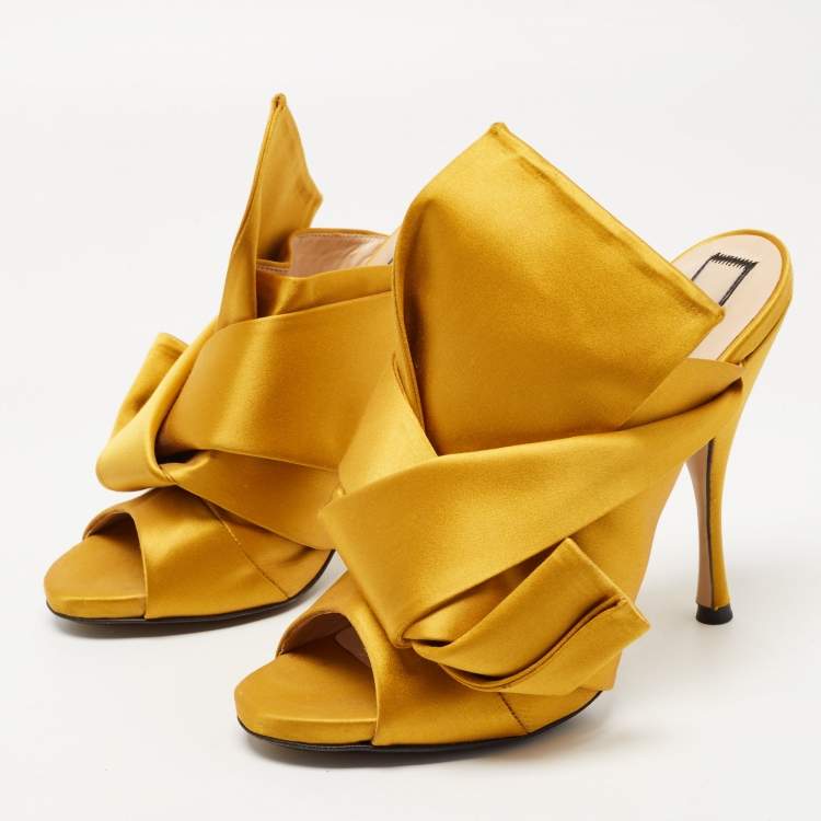 Pre Owned N°21 Mustard Yellow Satin Ronny Mules Size 40
