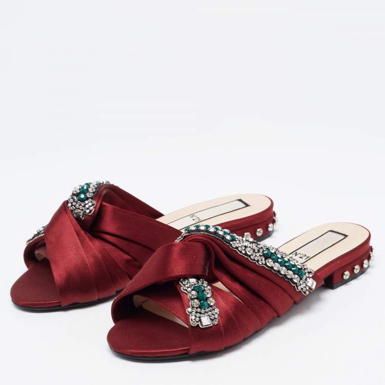 Pre Owned N21 Burgundy Satin Embellsihed Knotted Flat Slides Size 39